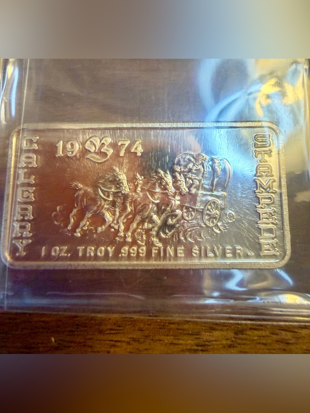 1974 'Hudson's Bay for the Calgary Stampede' 1oz Troy Fine Silver bar.